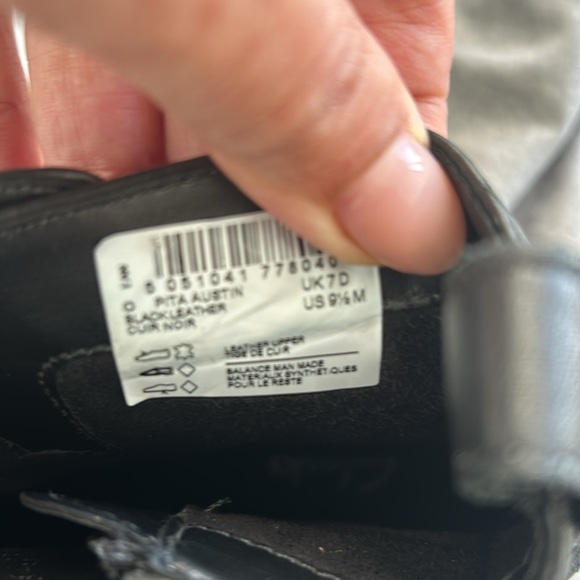 Clark’s ankle boots - Picture 3 of 6